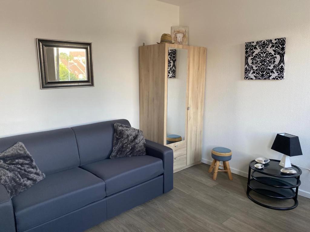 Jolie Studio Arras Extérieur photo