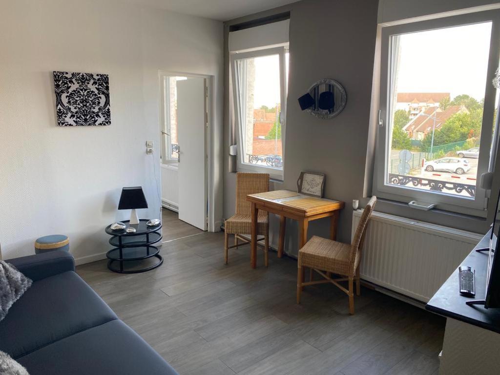 Jolie Studio Arras Extérieur photo
